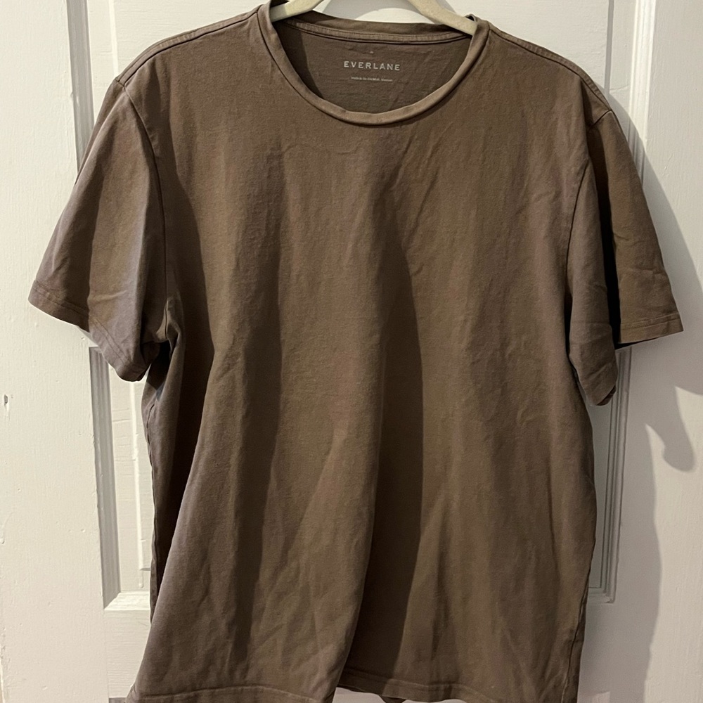 Everlane men’s shirt